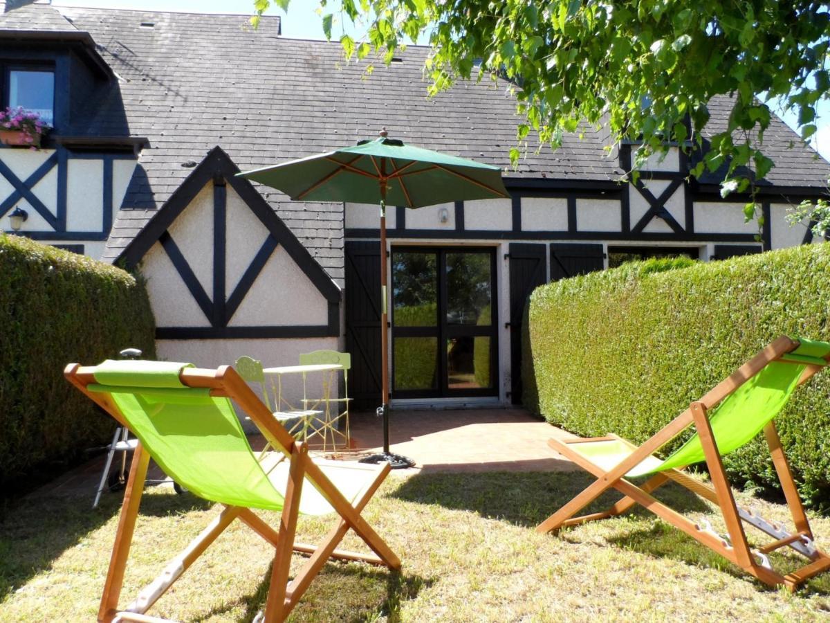 Charmant Cottage Normand Avec Jardin, Proche Hippodrome, Piscine Chauffee Et Tennis, Parking Prive - Fr-1-487-288 Cabourg Zewnętrze zdjęcie